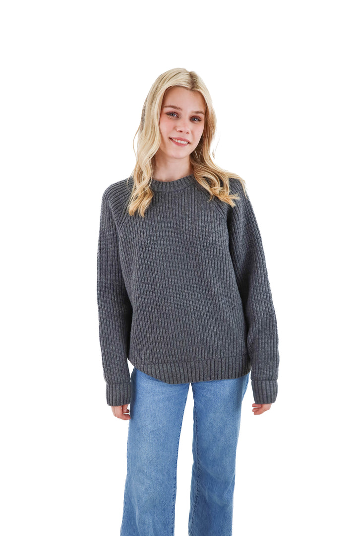 Gray oversized sweater (s/m)