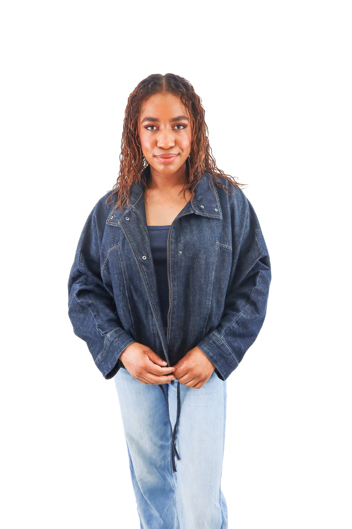zara dark wash zipped denim jacket (m; retail $55)