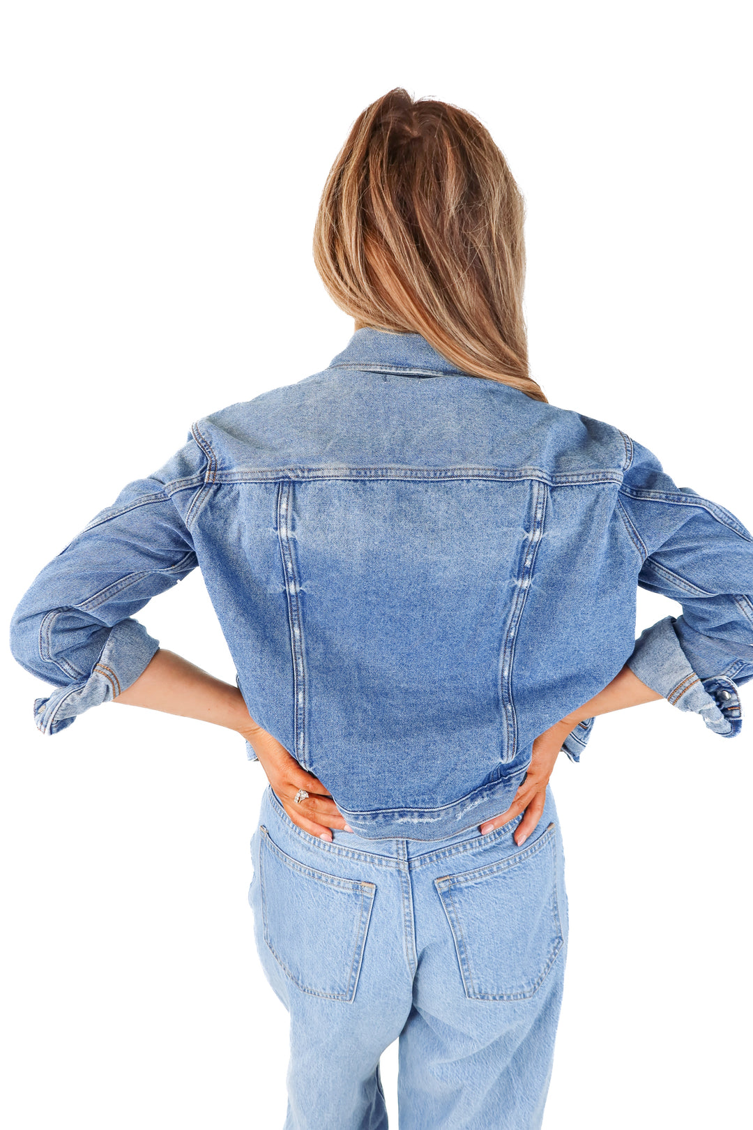 sneak peek medium wash denim jacket (M)