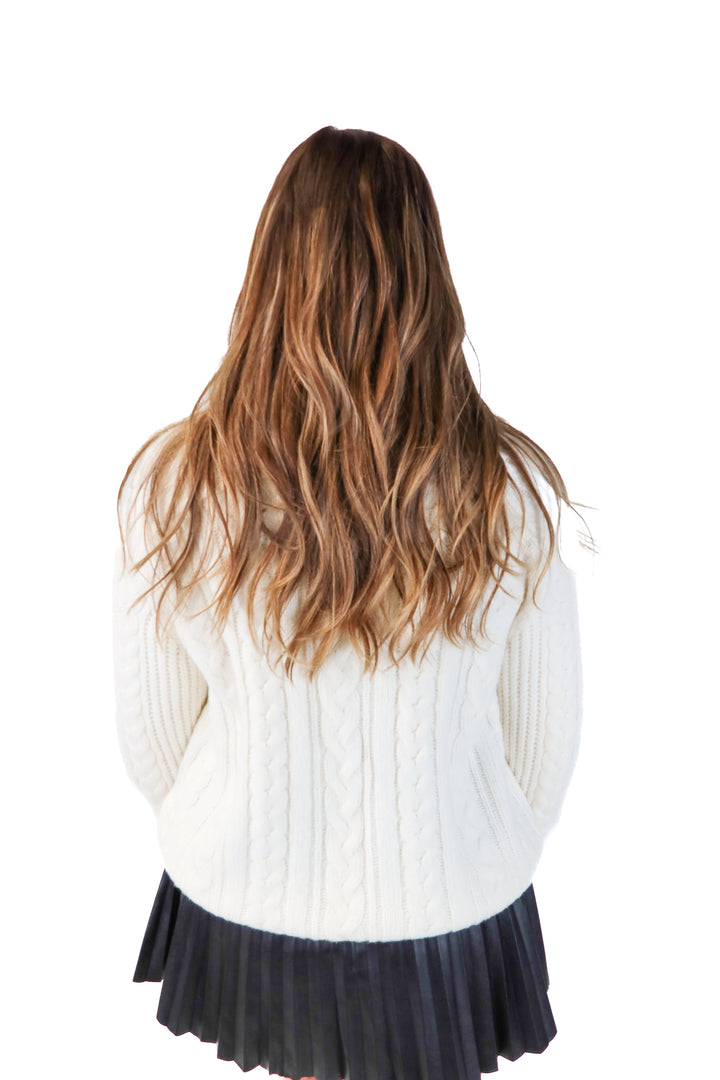 abercrombie & fitch white cable knit sweater NWT (m; retails $90)