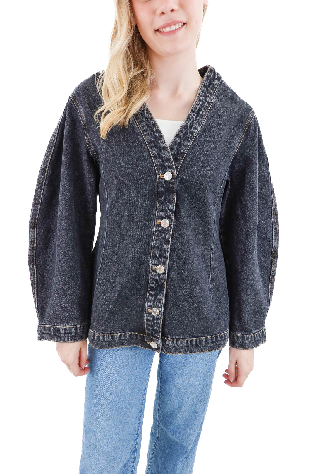 VRG grl black denim jacket nwt (6; retail $199)