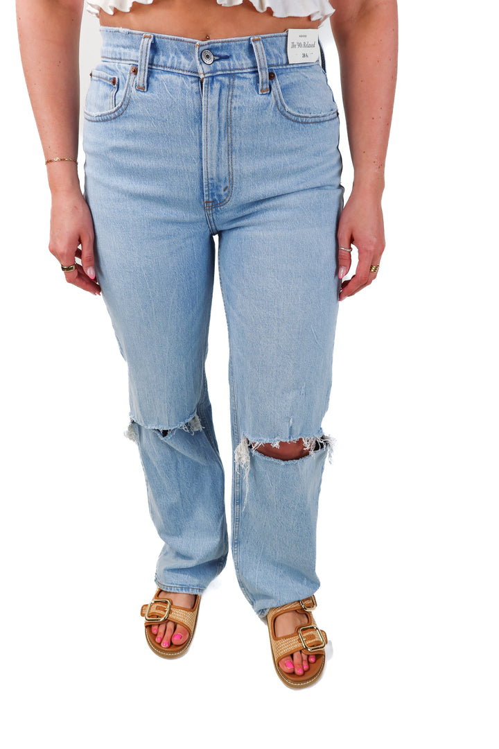 Abercrombie & Fitch The '90s Relaxed Jean (28L; retail $90)