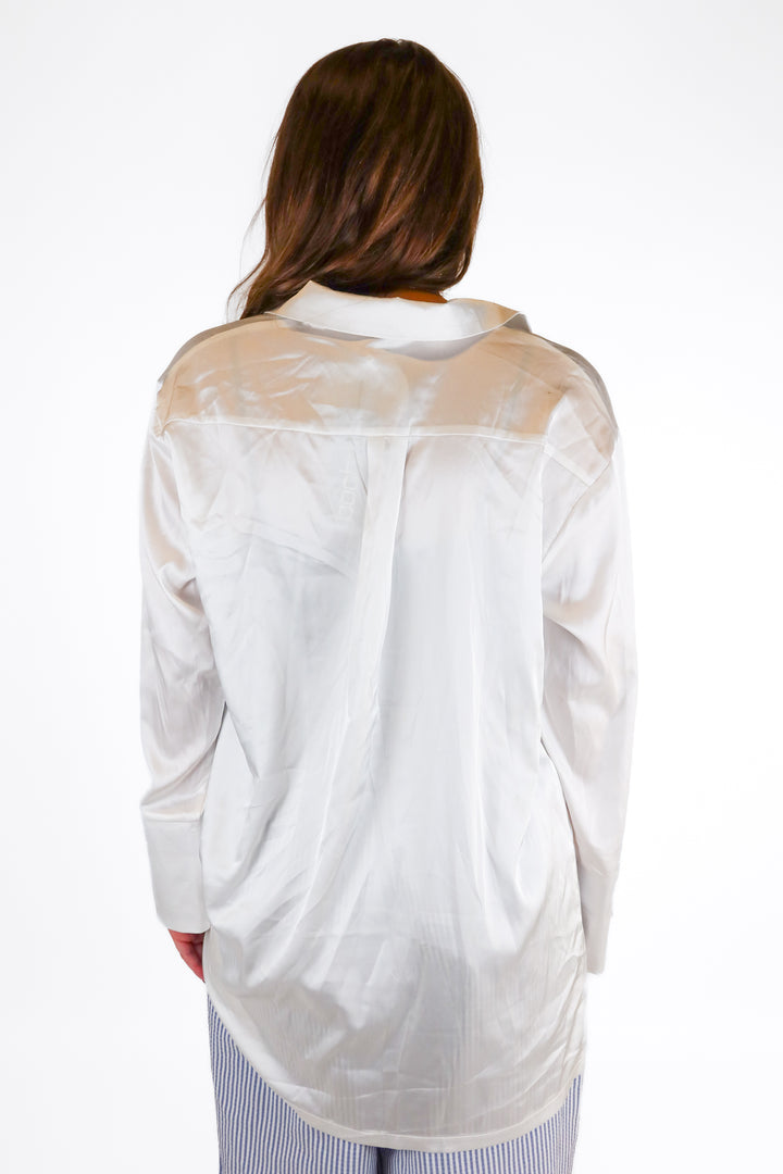 boohoo satin white oversized blazer shirt NWT (s)