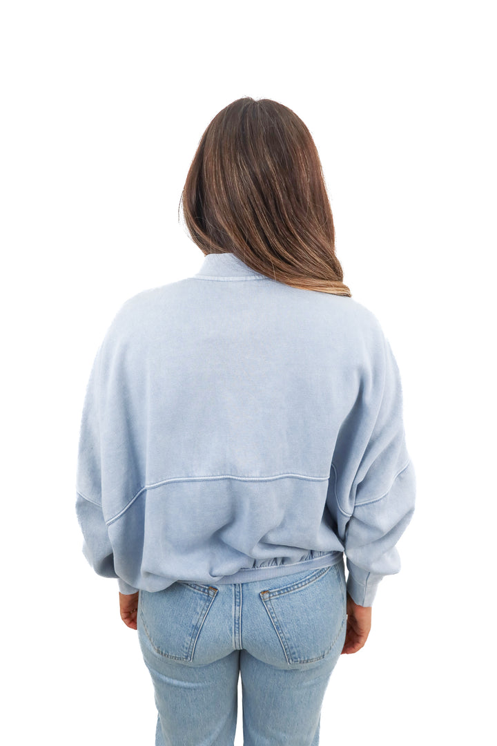 universal threads blue acid wash zip up NWT (xs)