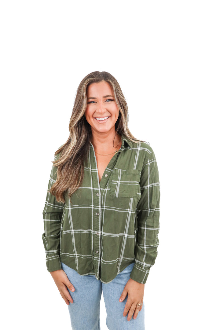 universal threads green flannel (s)