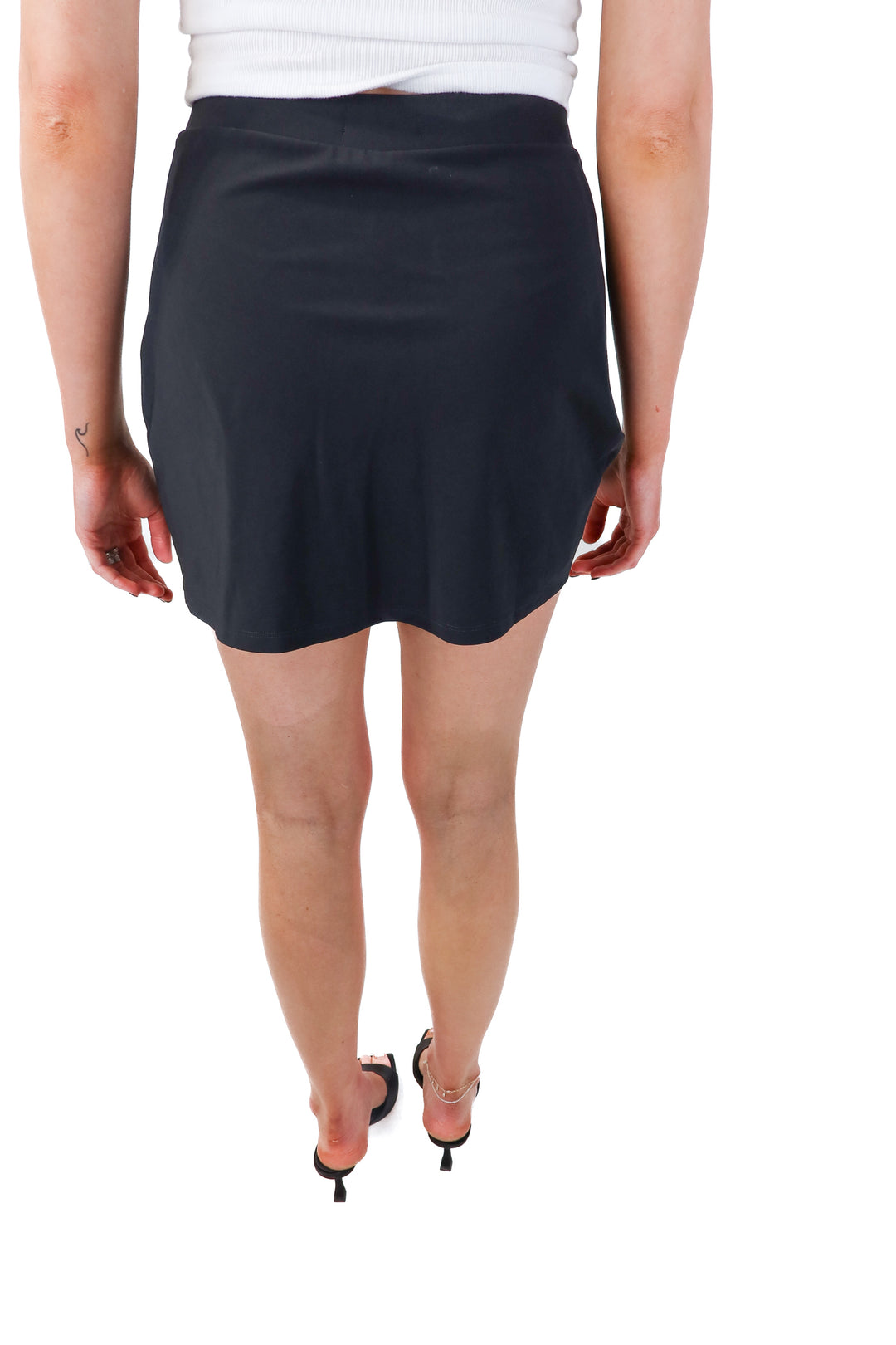 abercrombie & fitch black skort (s)