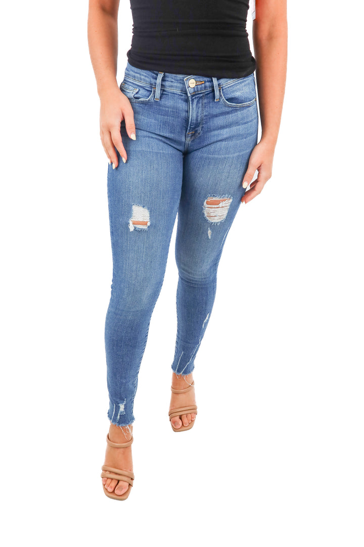 frame le skinny de jeanne raw hem in sedgwick wash (26)