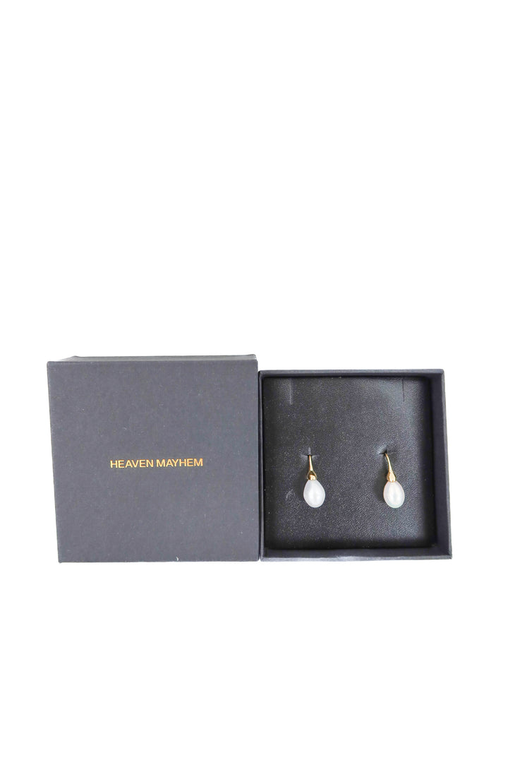 heaven mayhem pearl earrings