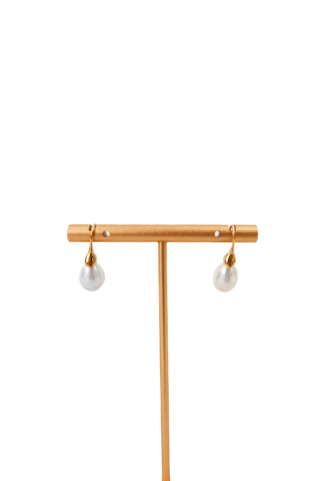 heaven mayhem pearl earrings