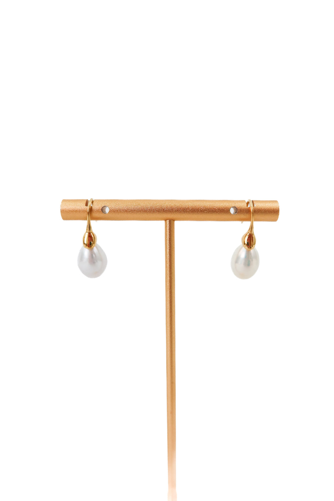 heaven mayhem pearl earrings
