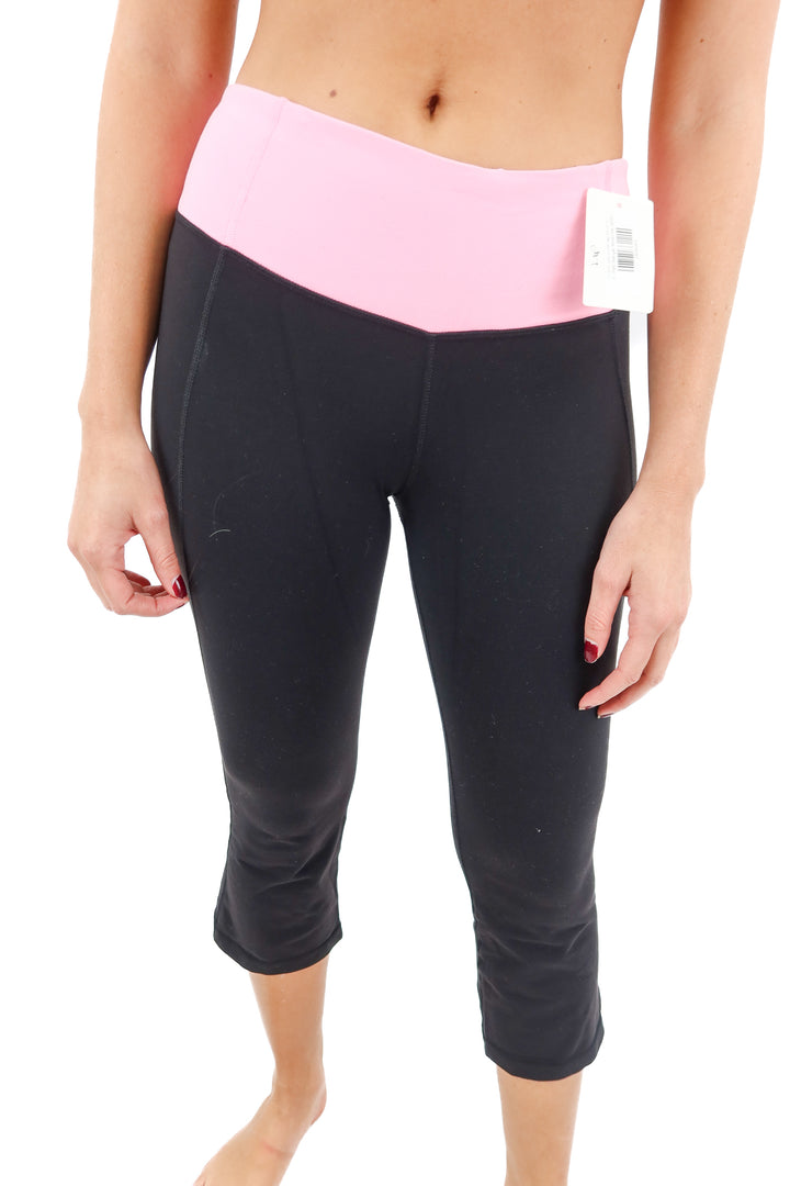 lululemon black cropped leggings with pink waistband (6)