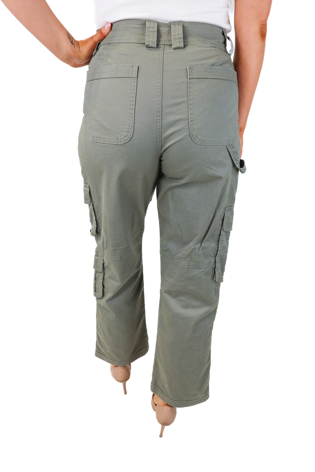 abercrombie & fitch olive green cargo pants NWT (28; retails $90)