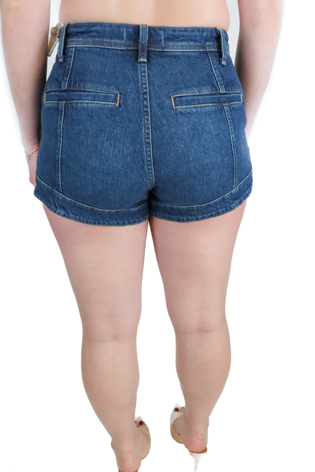 Free People medium wash denim shorts NWT (27; retail $68)*