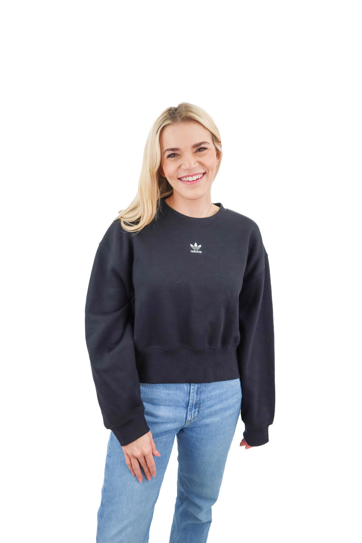 adidas black cropped pullover sweater (S)