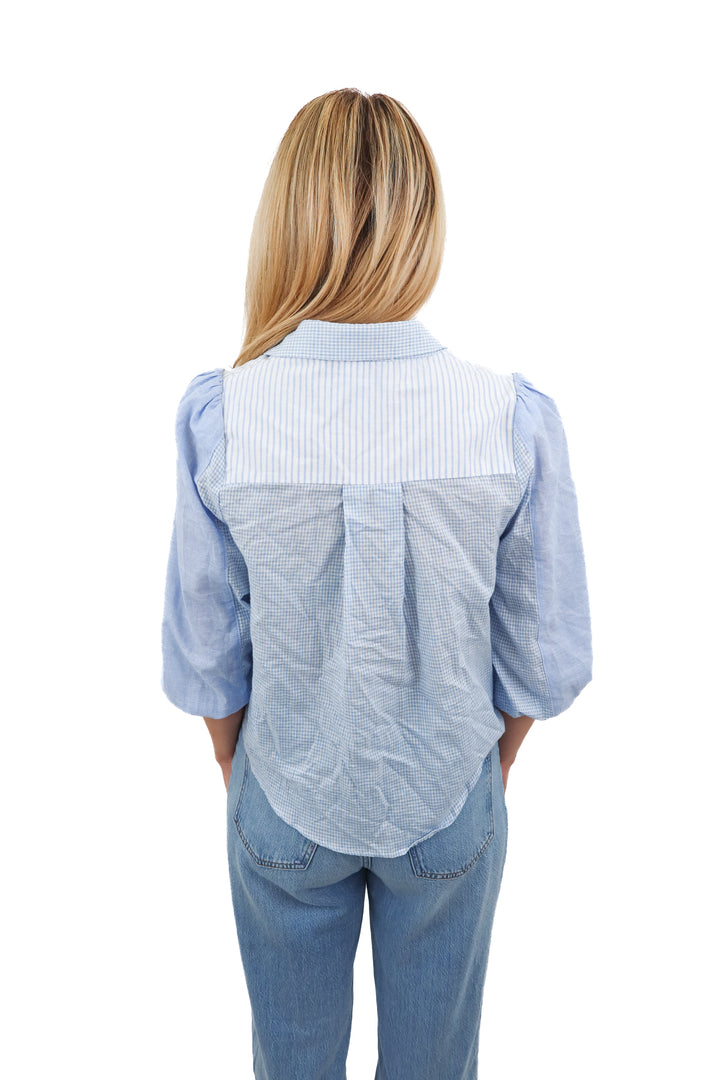 Heartloom blue and white button up (S)