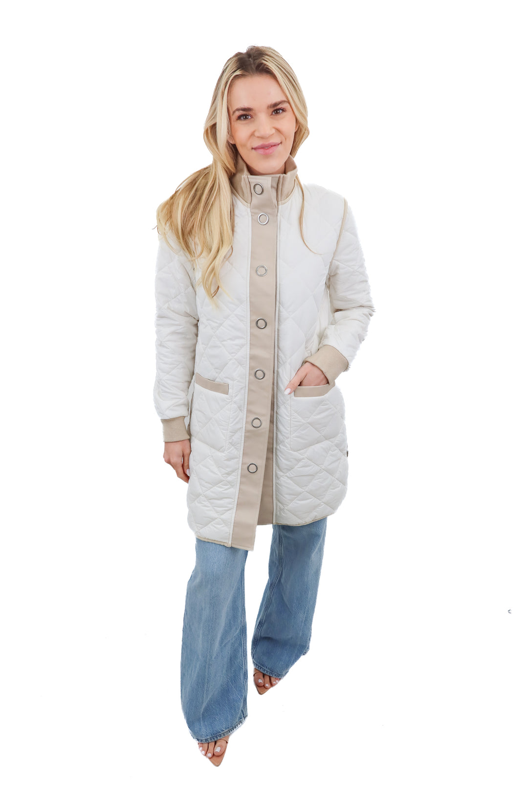 White puffer jacket (S)