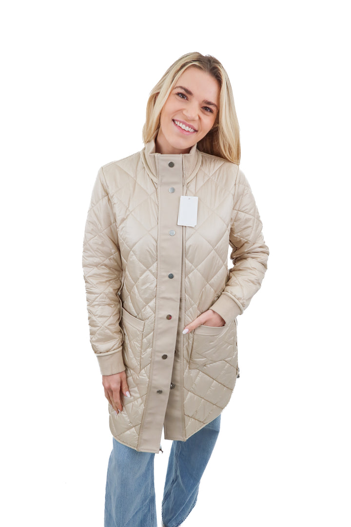 White puffer jacket (S)