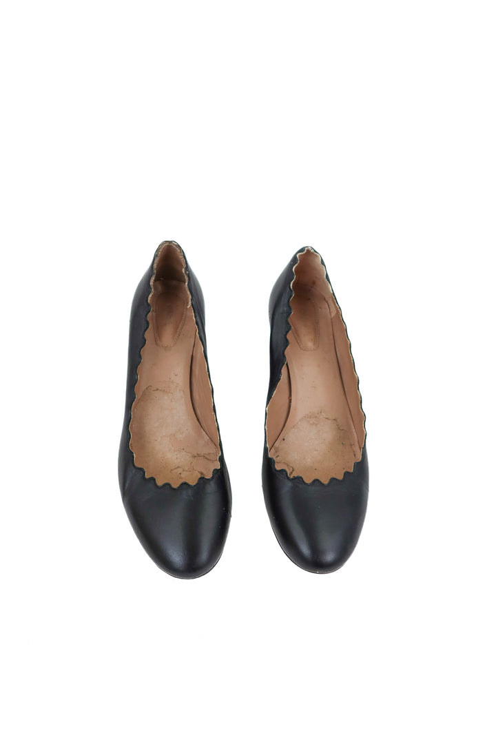 chloe scallop black classic pump (37.5)