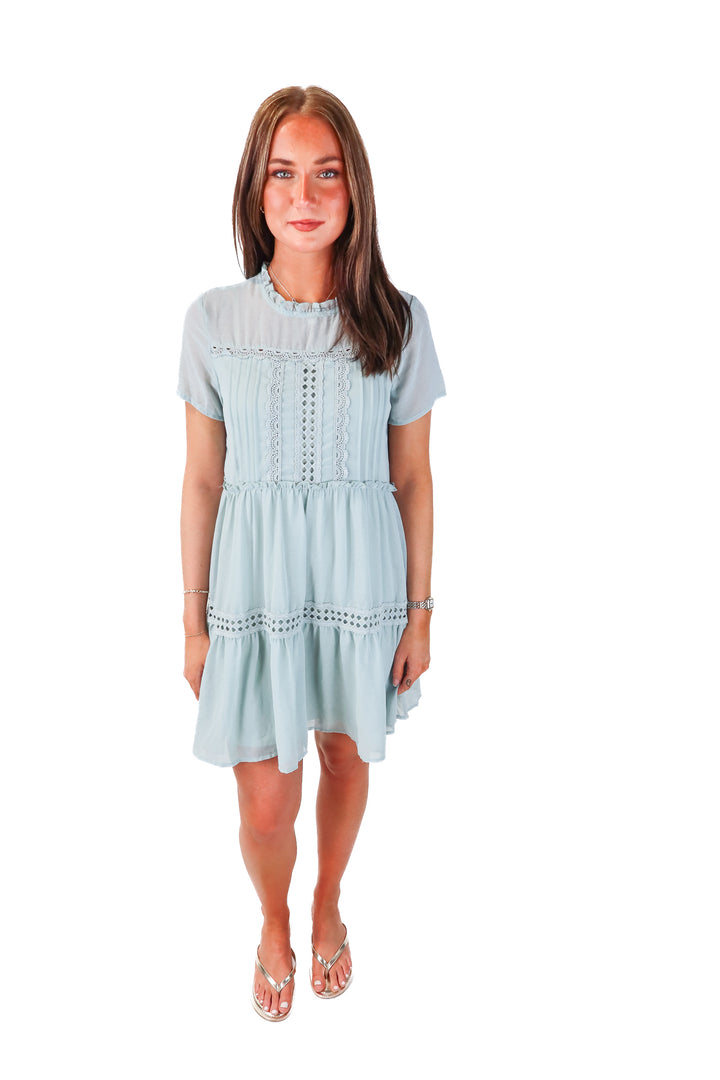 entro green tiered mini dress (s)