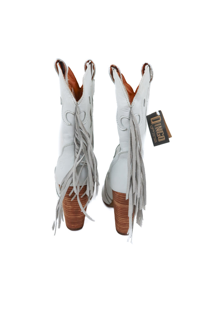 dingo white fringe cowgirl boots NWOT (8.5; retail $239)