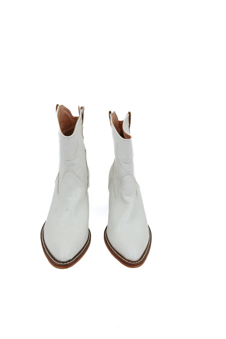 arider sirl white snakeskin boots NWOT (8)
