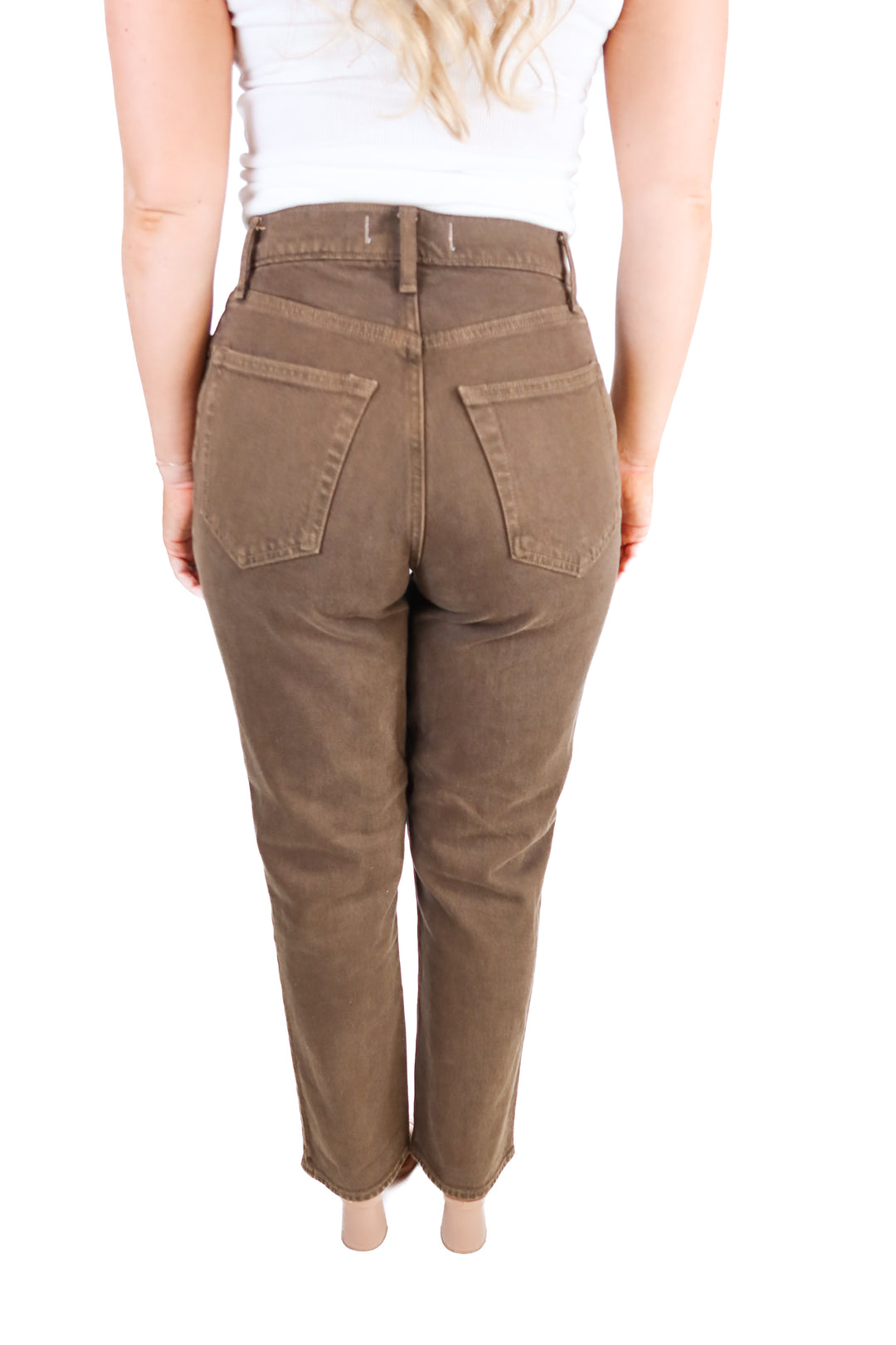Abercrombie Brown 90s Straight High Rise Jeans (26/2S; retail $90)