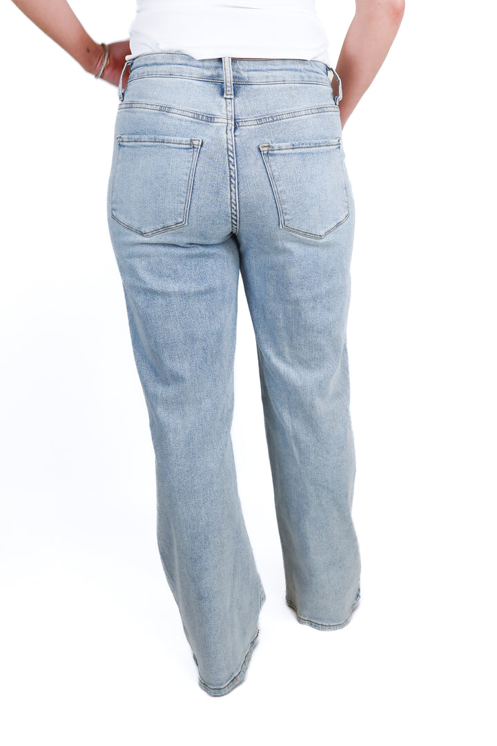 Vervet Light Wash Distressed Wide Leg Jeans (27)