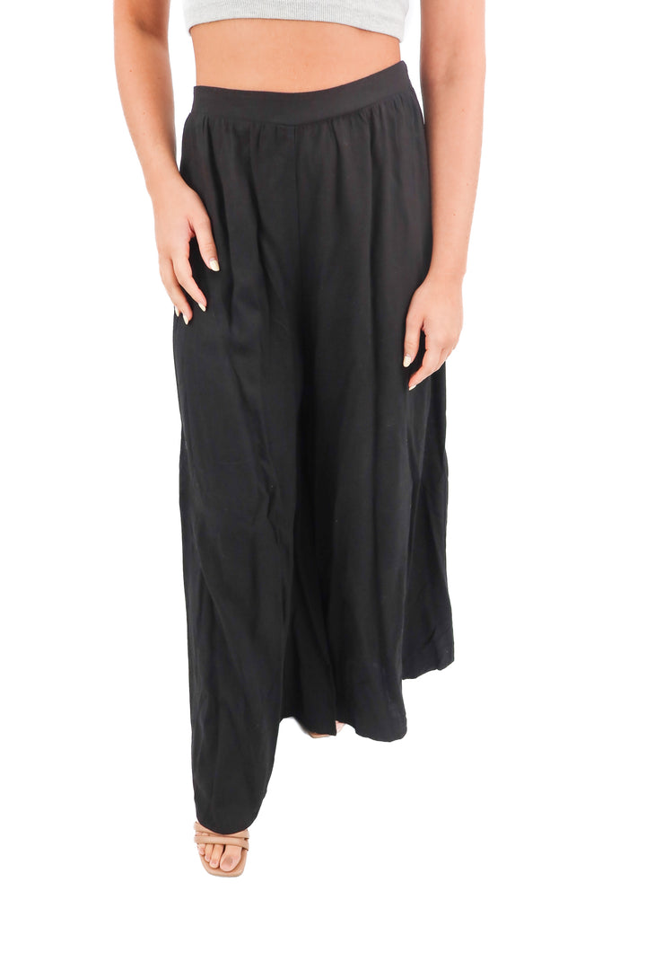 AUCTION aakaa black linen pants (m) fits S or M; ends 12/10 at 8 pm CT