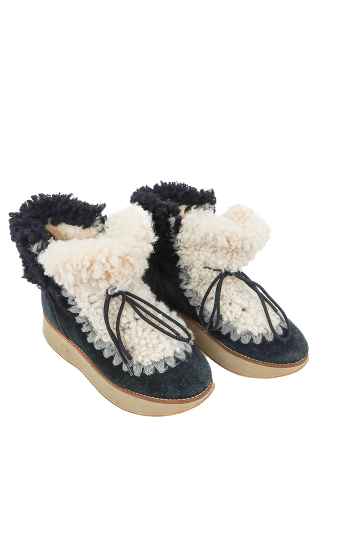 mou black sherpa leather boots (8; retail $250)