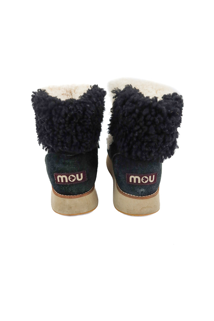 mou black sherpa leather boots (8; retail $250)