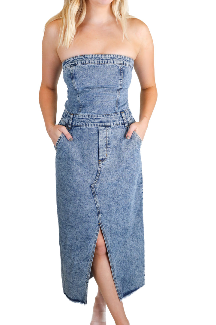 Bailey Rose light wash denim dress (S)
