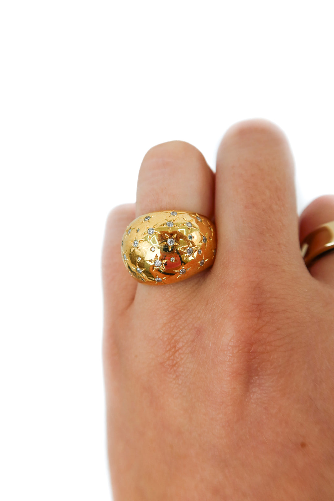 gold chunky ring with star detail