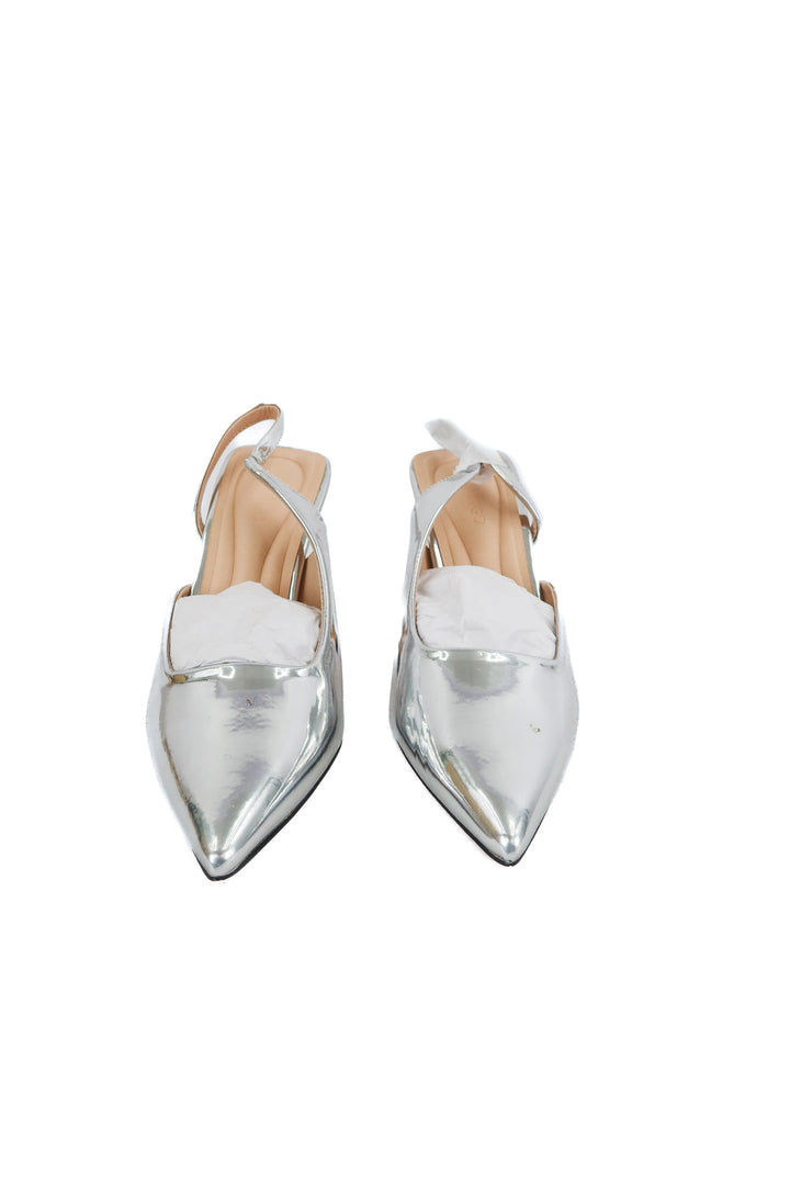 Coutgo silver heels NWT (7)