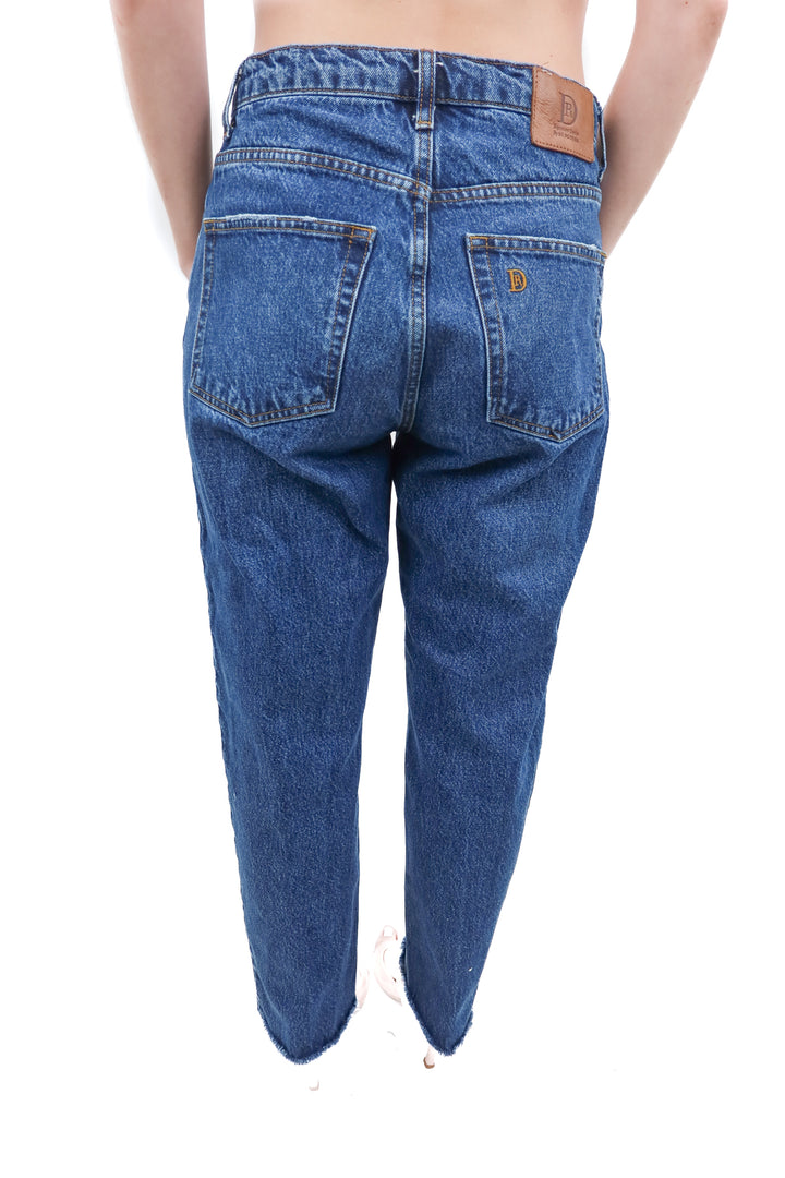 SLAY De Rococo dark wash jeans (26T; retail $180)