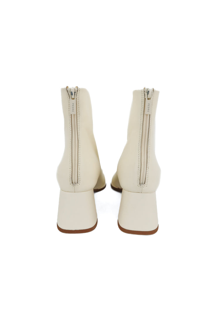 Pedro cream booties NWT (38)