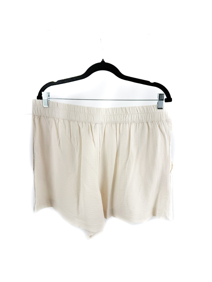 a new day cream gauzy shorts NWT (L)