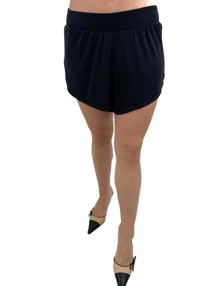 Spanx black lounge shorts (S)