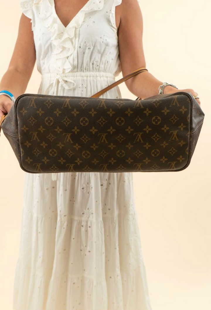 Louis Vuitton Monogram Neverfull GM (retail $2,310)