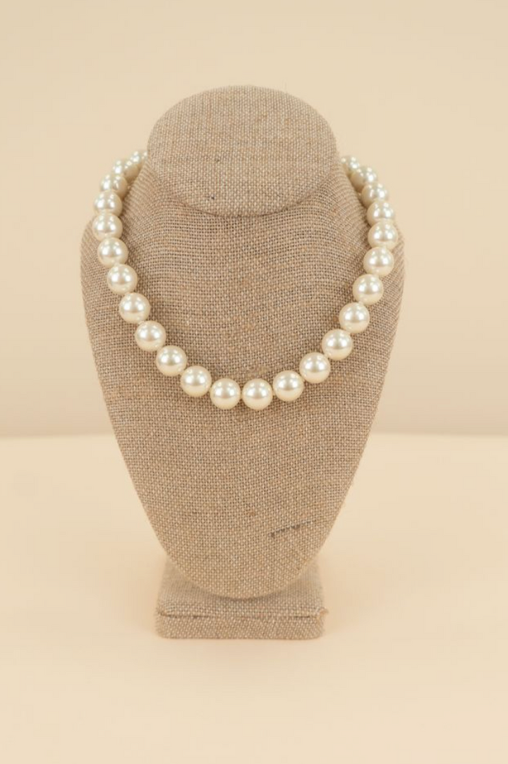 Chanel Resin Pearl Necklace (vintage)