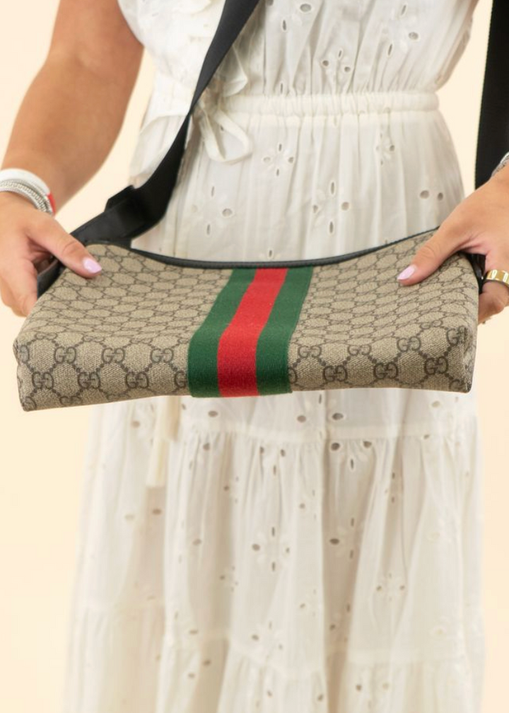 Gucci GG Supreme canvas messenger