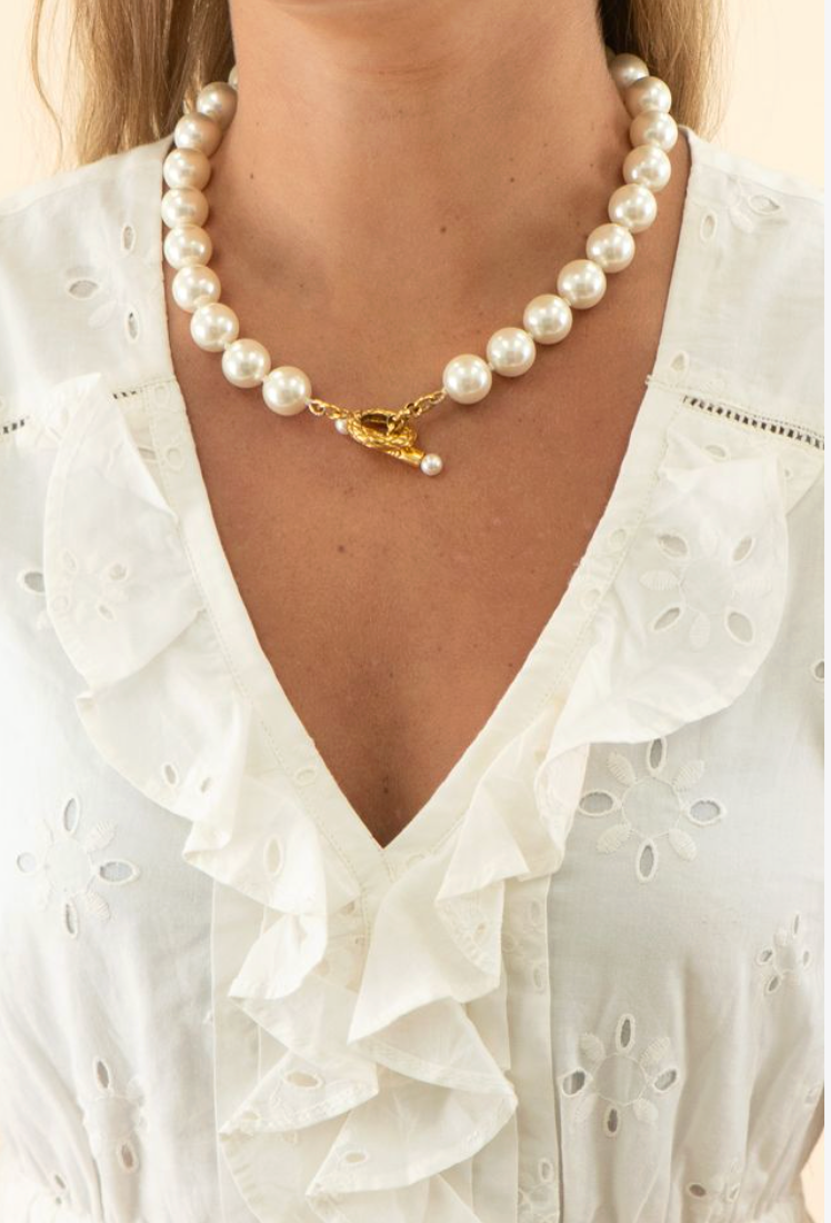 Chanel Resin Pearl Necklace (vintage)