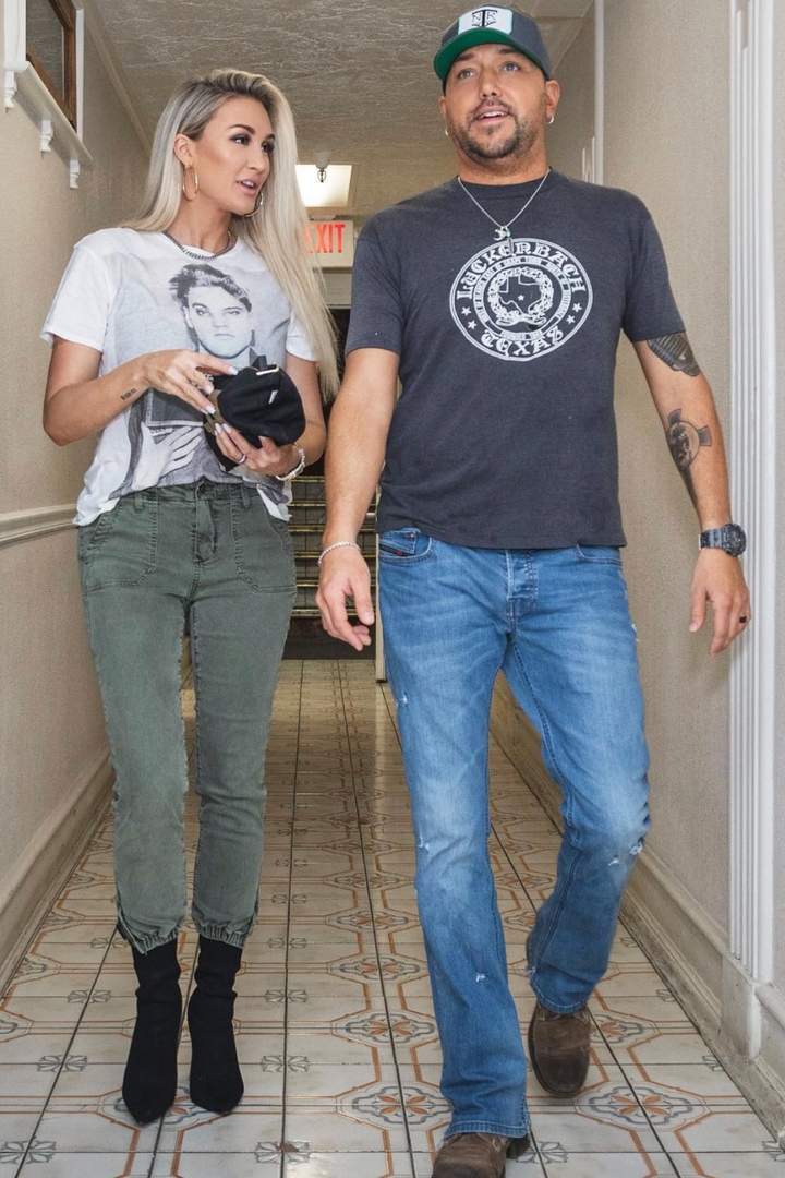 AUCTION paige green jogger jeans  (26)