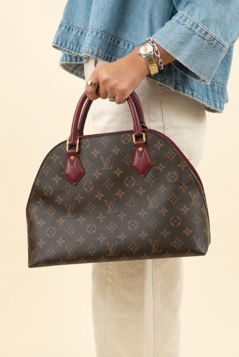 Louis Vuitton Alma BNB