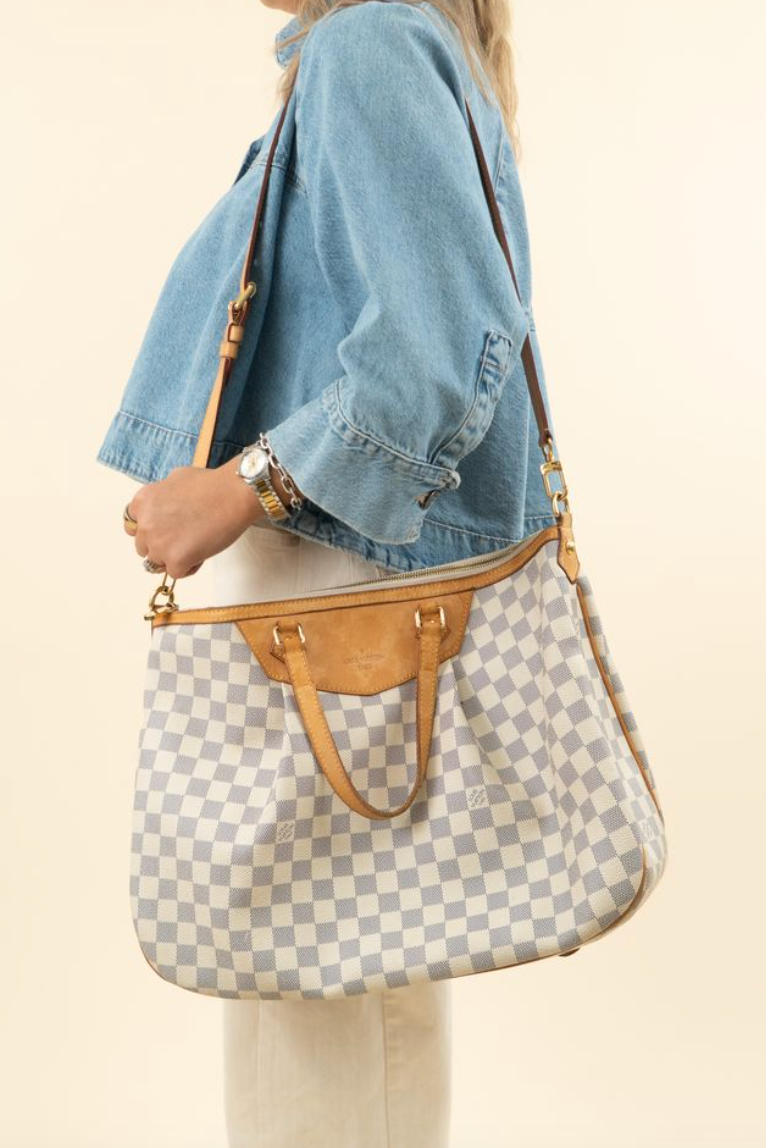 Louis Vuitton Siracusa GM Handbag