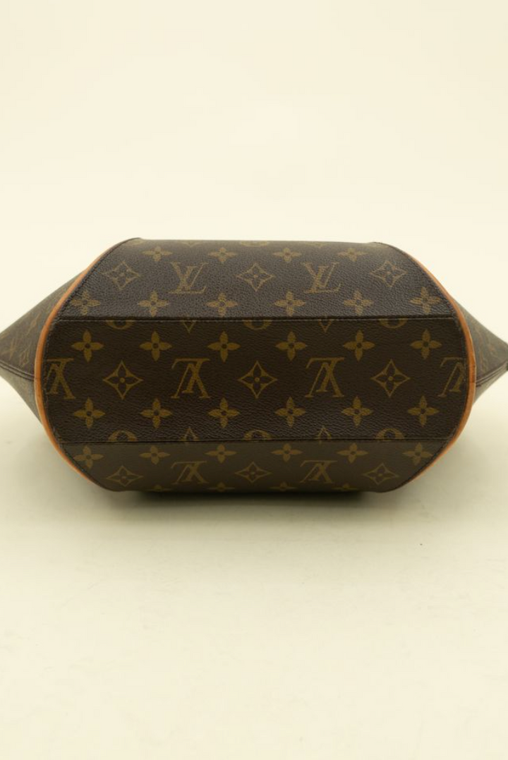 Louis Vuitton Monogram Ellipse MM (est. retail $2,100)