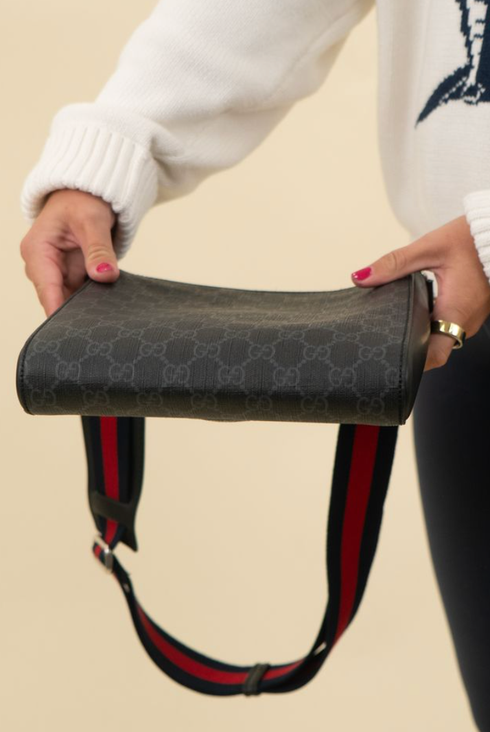 Gucci Night Courier Messenger