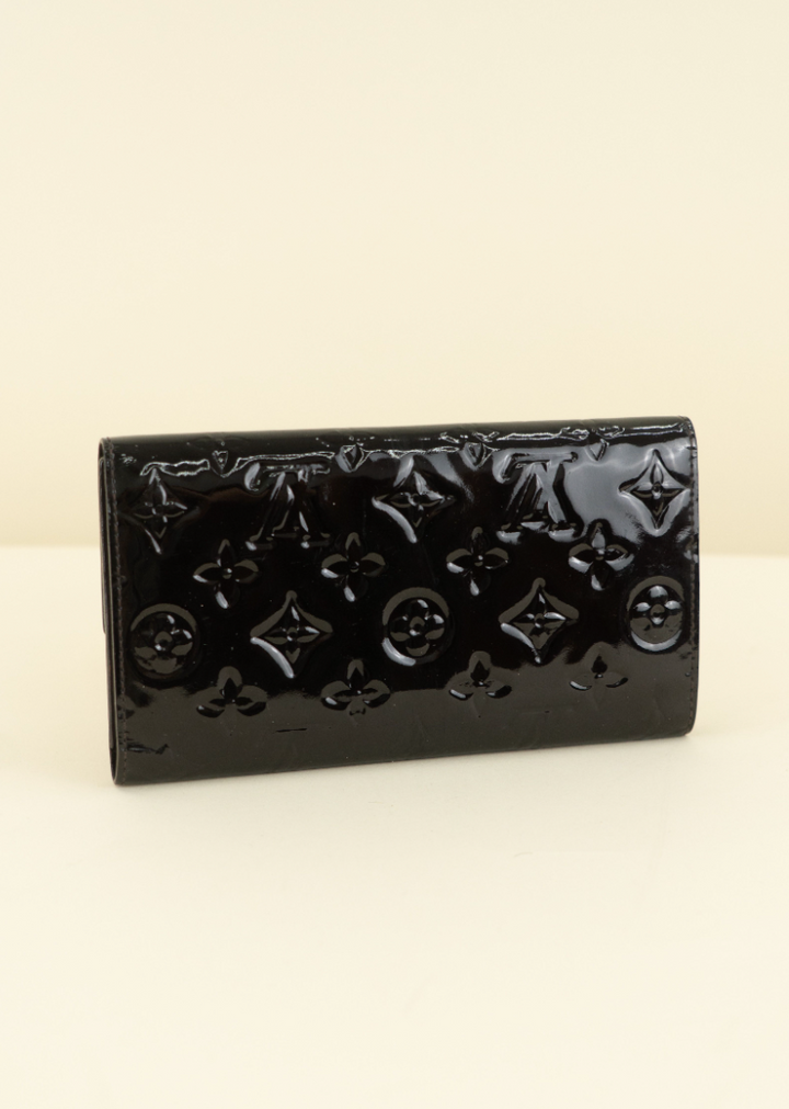 Louis Vuitton Amarante Monogram Vernis Sarah Wallet