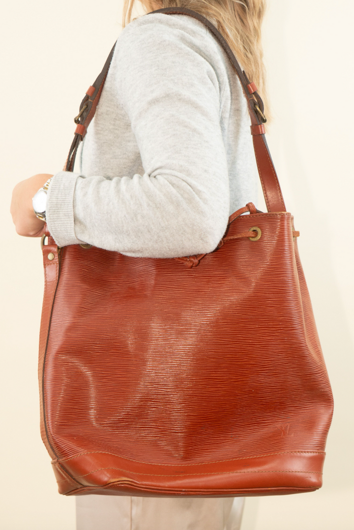 Louis Vuitton Noe Bucket Bag (vintage)